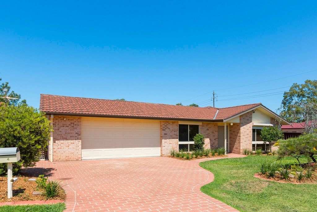 4 Britten Close CRANEBROOK 1