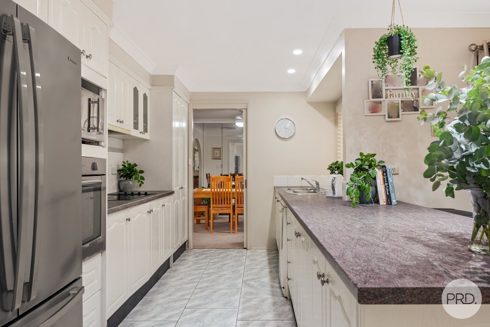 4 Brolga Glen ST CLAIR 4