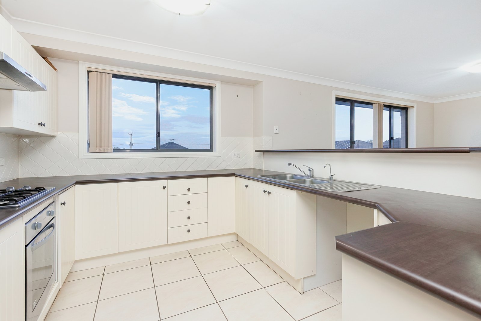 4 Budburst Court EAST BRANXTON 7