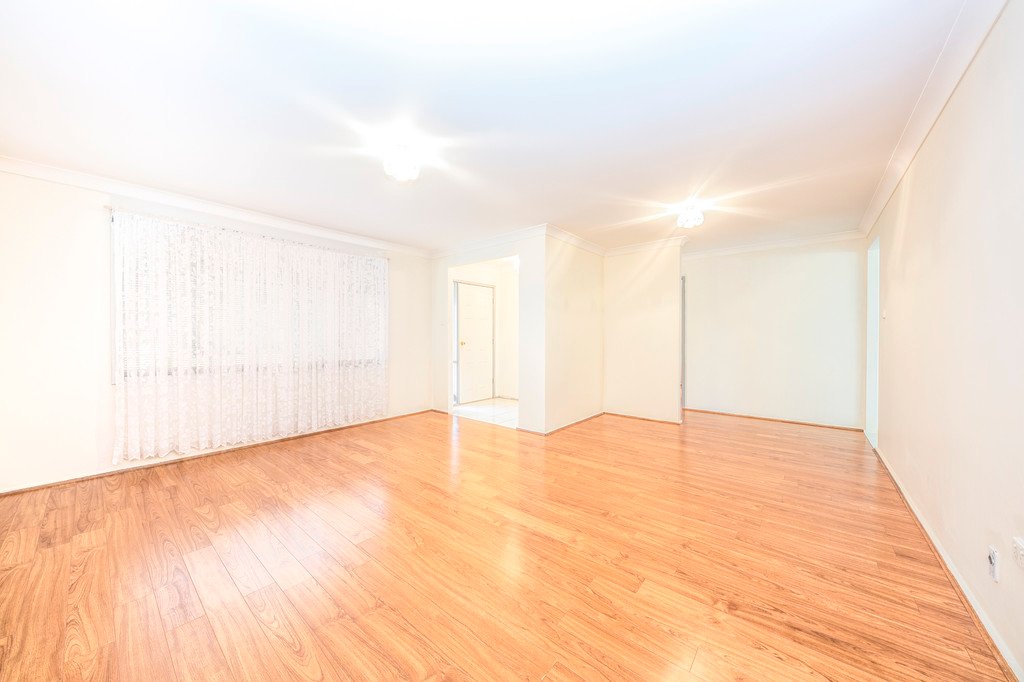 4 Budgeree Drive ABERGLASSLYN 8