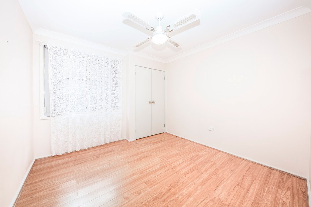 4 Budgeree Drive ABERGLASSLYN 9