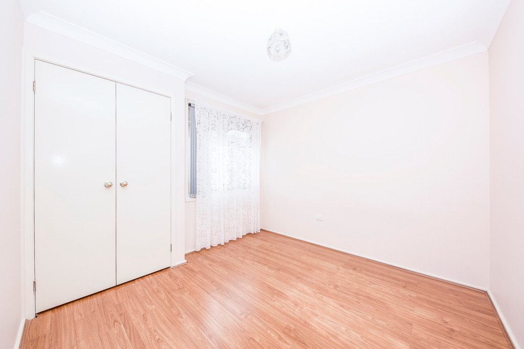 4 Budgeree Drive ABERGLASSLYN 11