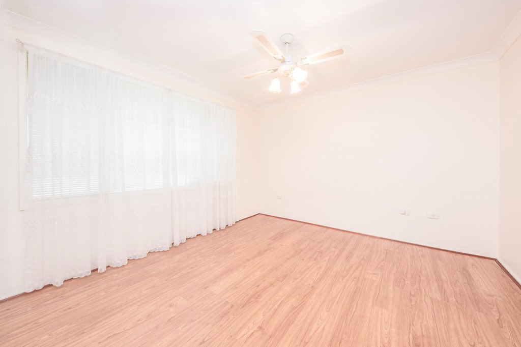 4 Budgeree Drive ABERGLASSLYN 12