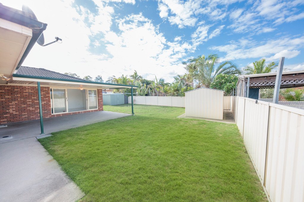 4 Budgeree Drive ABERGLASSLYN 18
