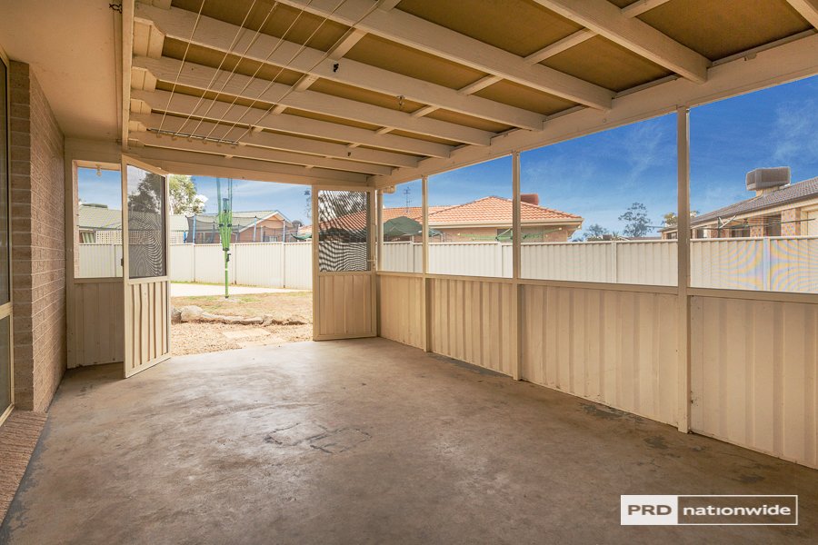 4 Burdekin Place TAMWORTH 4