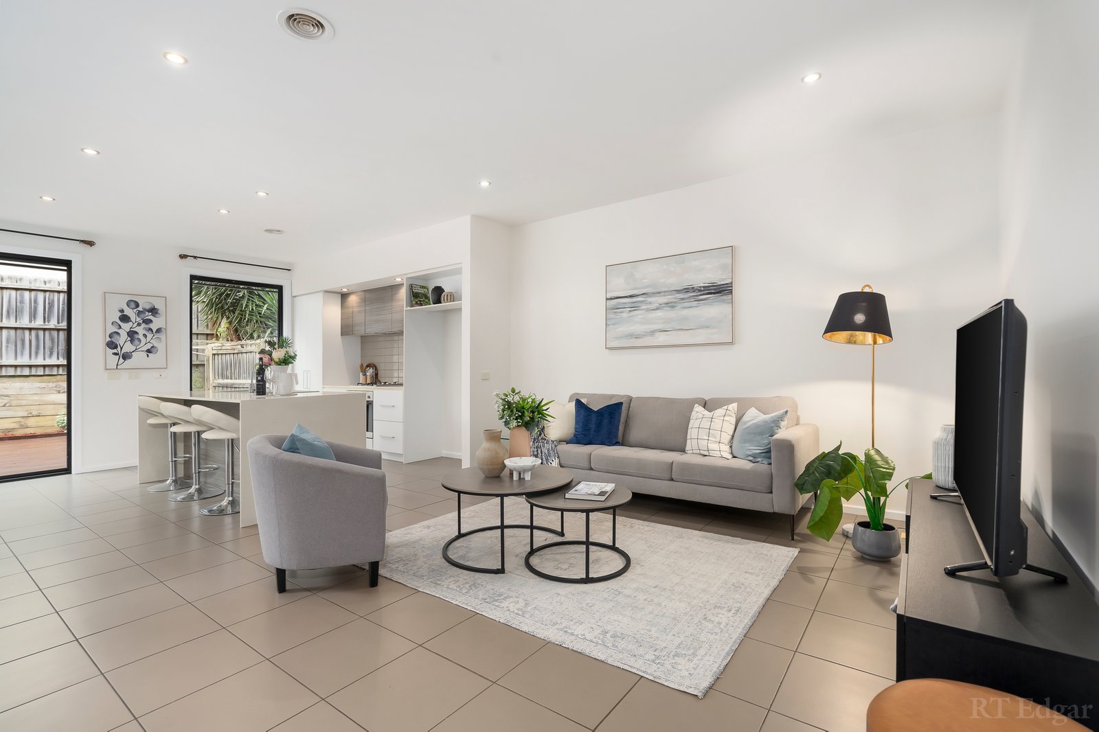 Real Estate and Property in 4 Burn Nar Look Drive, Burwood, VIC