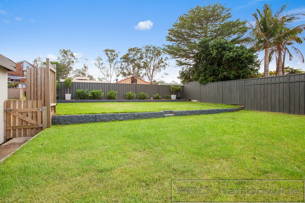 4 Burnham Close THORNTON 4