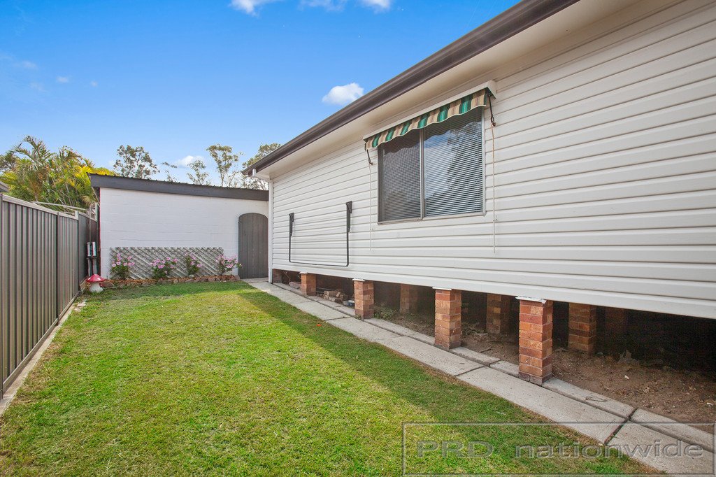 4 Burnham Close THORNTON 6
