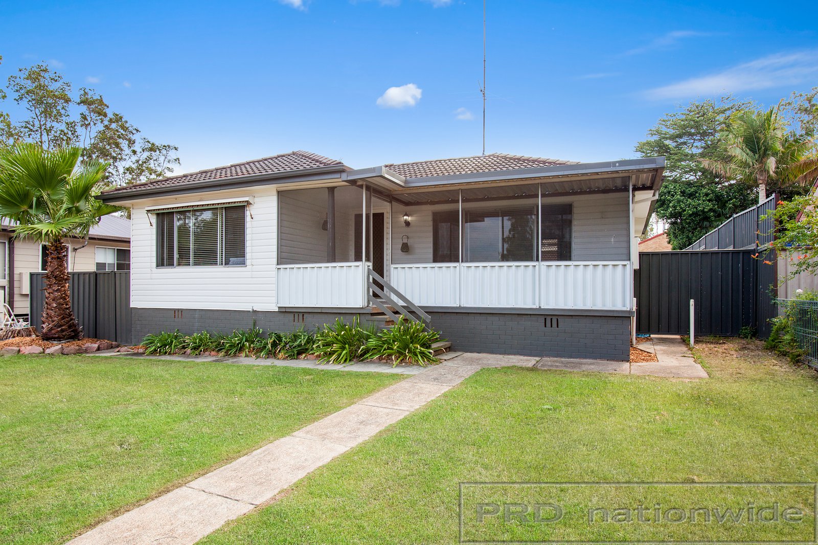 4 Burnham Close THORNTON 16