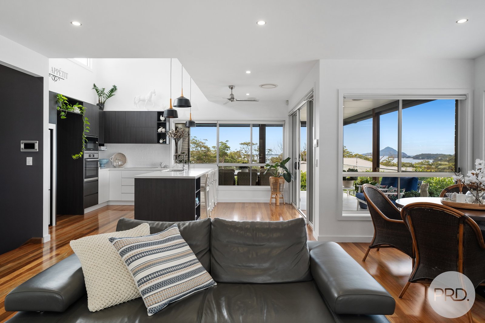 4 Burrugi Street CORLETTE 6