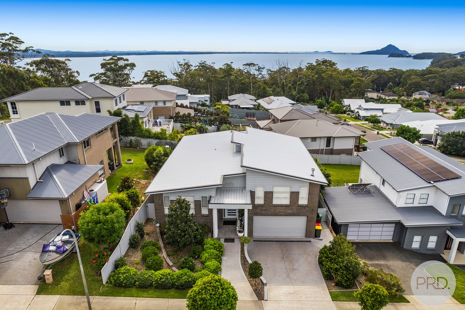 4 Burrugi Street CORLETTE 12