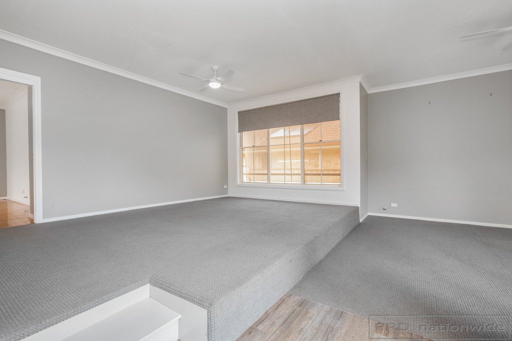 4 Cabarita Close BOLWARRA HEIGHTS 3