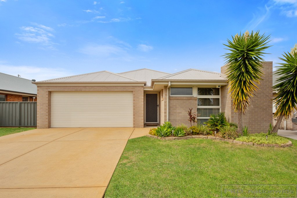 4 Cagney Road RUTHERFORD 1