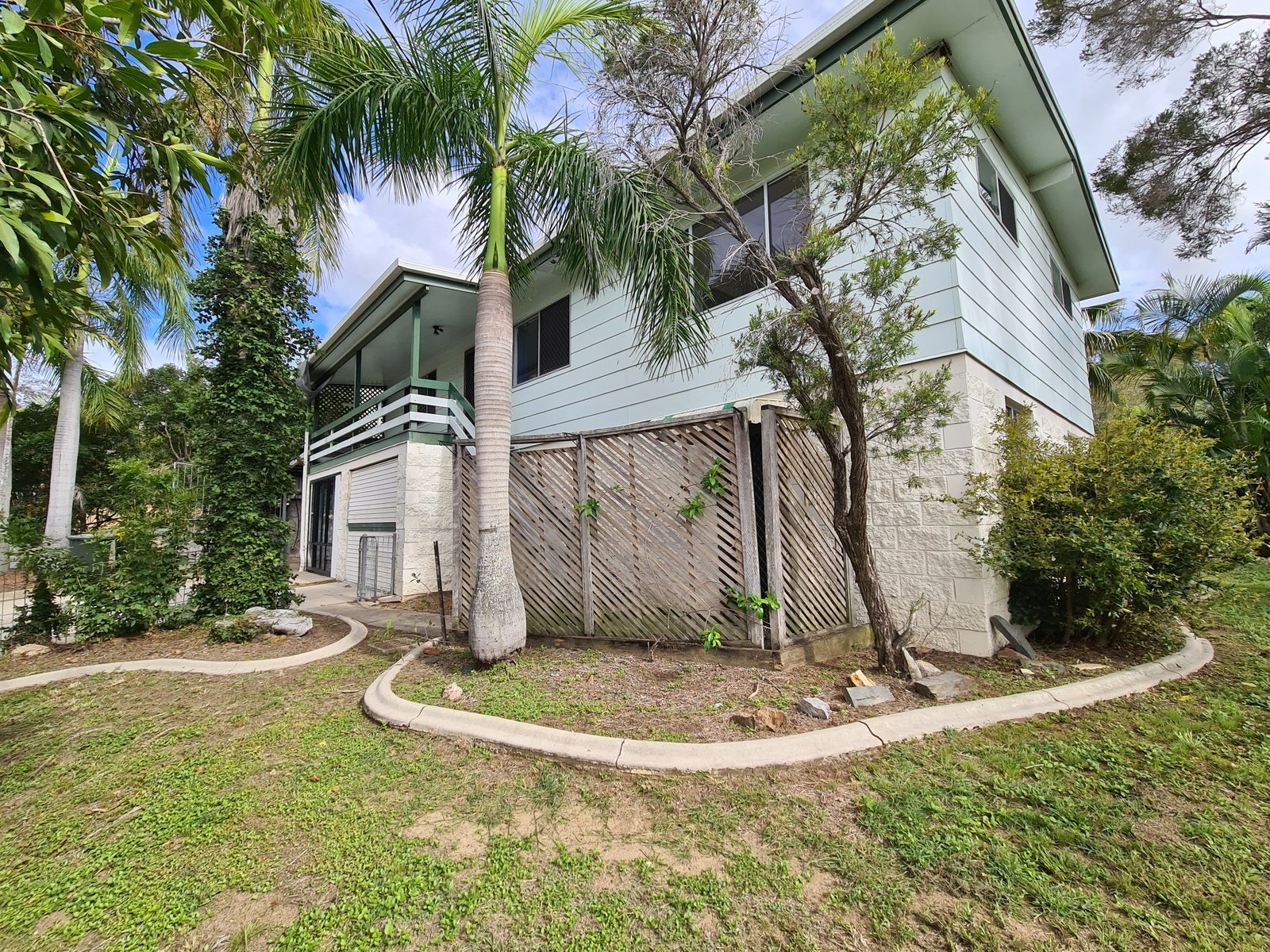 4 CAIRNCROSS Street SUN VALLEY 2