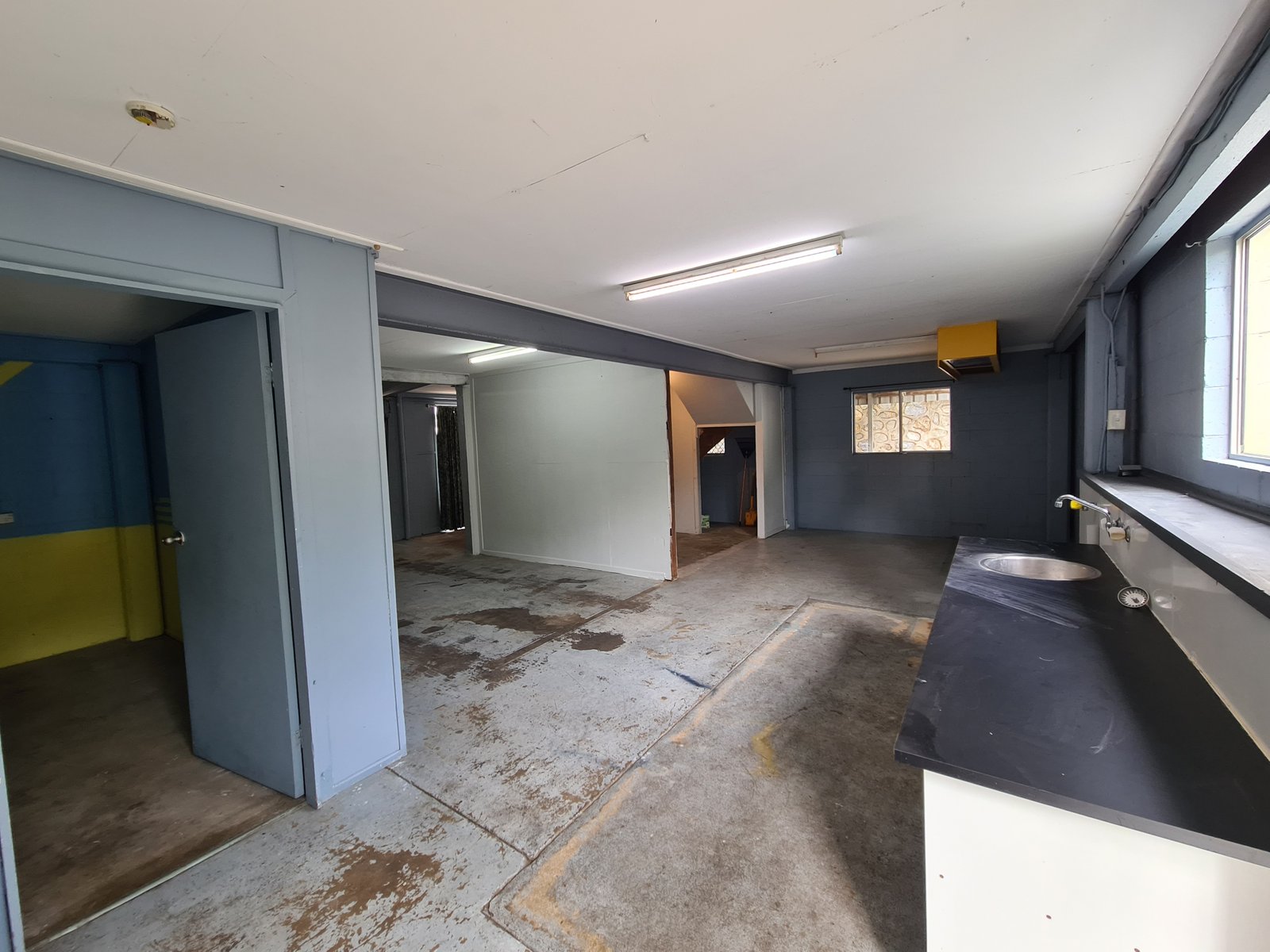 4 CAIRNCROSS Street SUN VALLEY 8