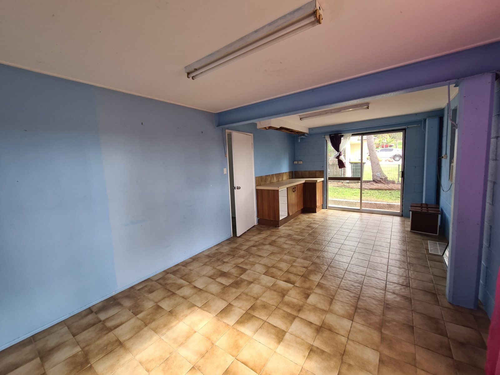 4 CAIRNCROSS Street SUN VALLEY 11