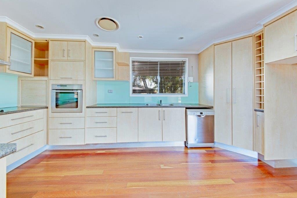 4 CALEDON Street TANNUM SANDS 9