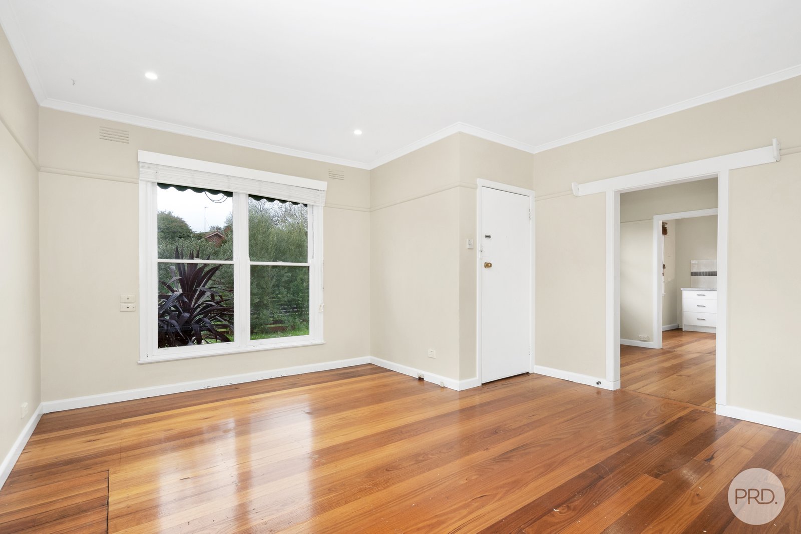 4 Callow St  GOLDEN POINT 9