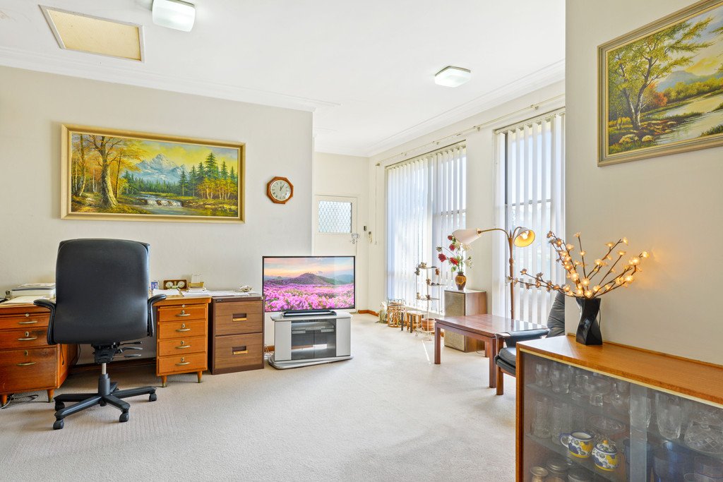 4 Caloola Crescent BEVERLY HILLS 5