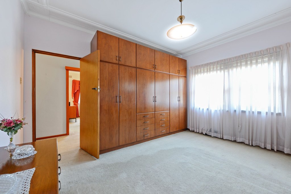 4 Caloola Crescent BEVERLY HILLS 7