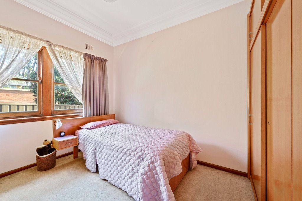 4 Caloola Crescent BEVERLY HILLS 8