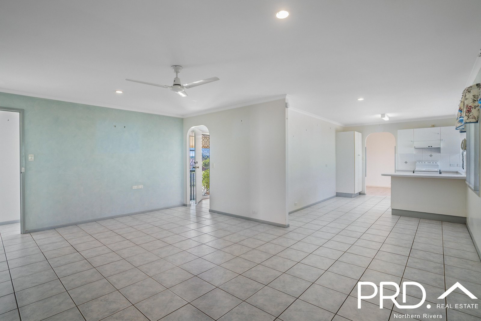 4 Camaroo Close CASINO 5