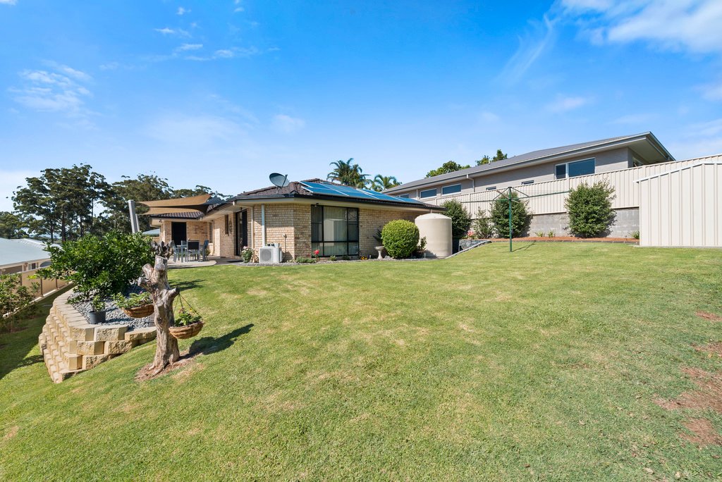4 Camellia Close BOAMBEE EAST 3