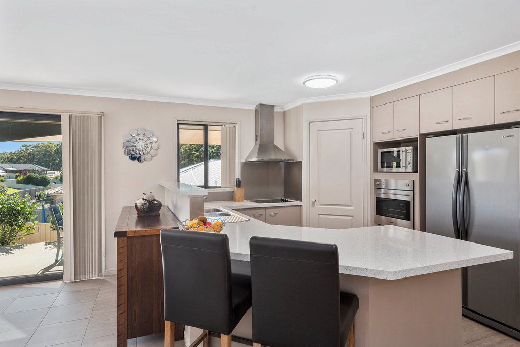 4 Camellia Close BOAMBEE EAST 16