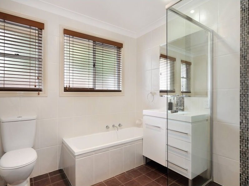 4 Camira Crescent HILLVUE 4