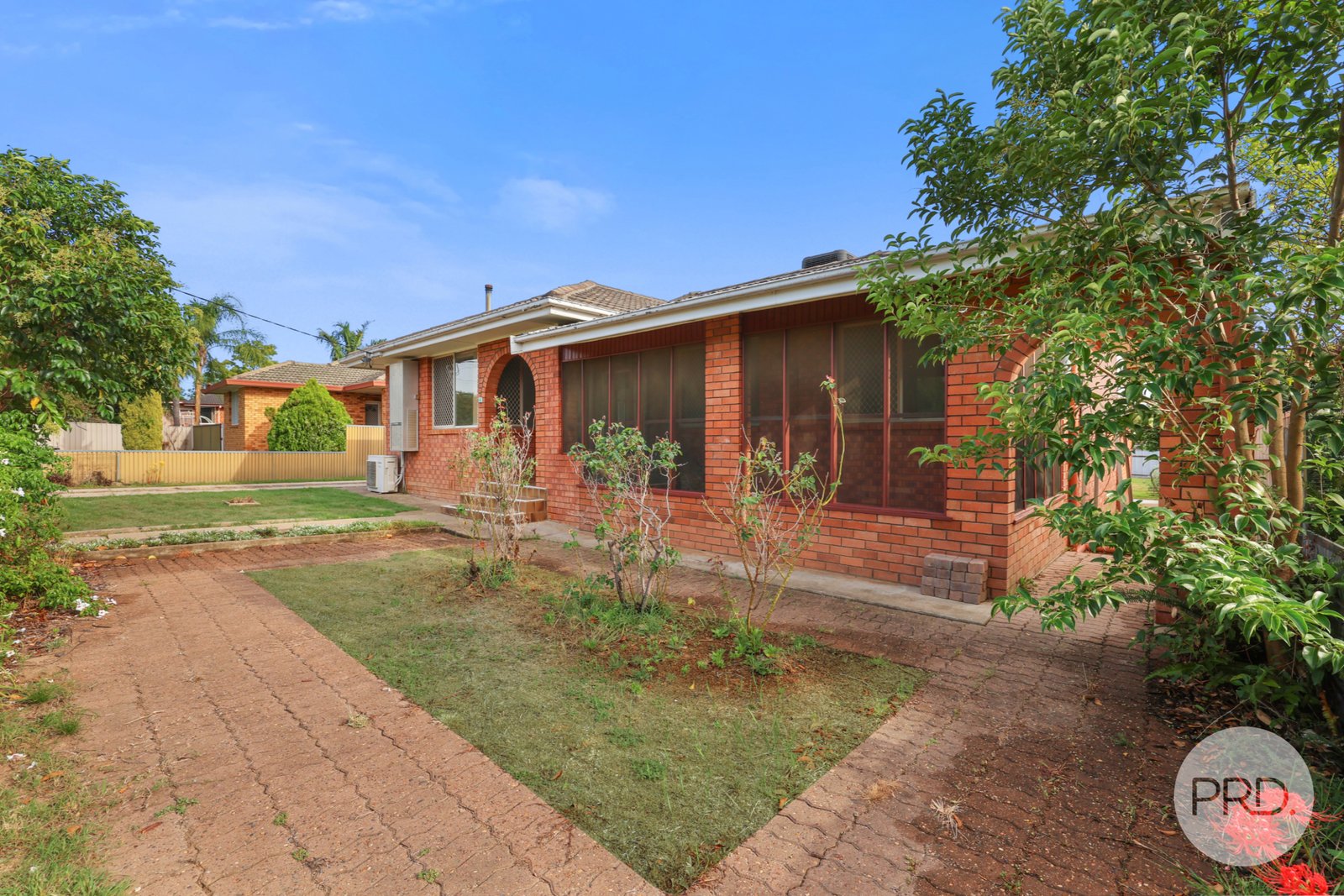 4 Campbell Street TAMWORTH 2