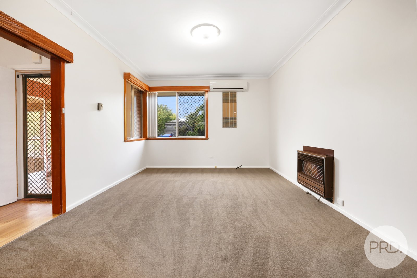 4 Campbell Street TAMWORTH 4
