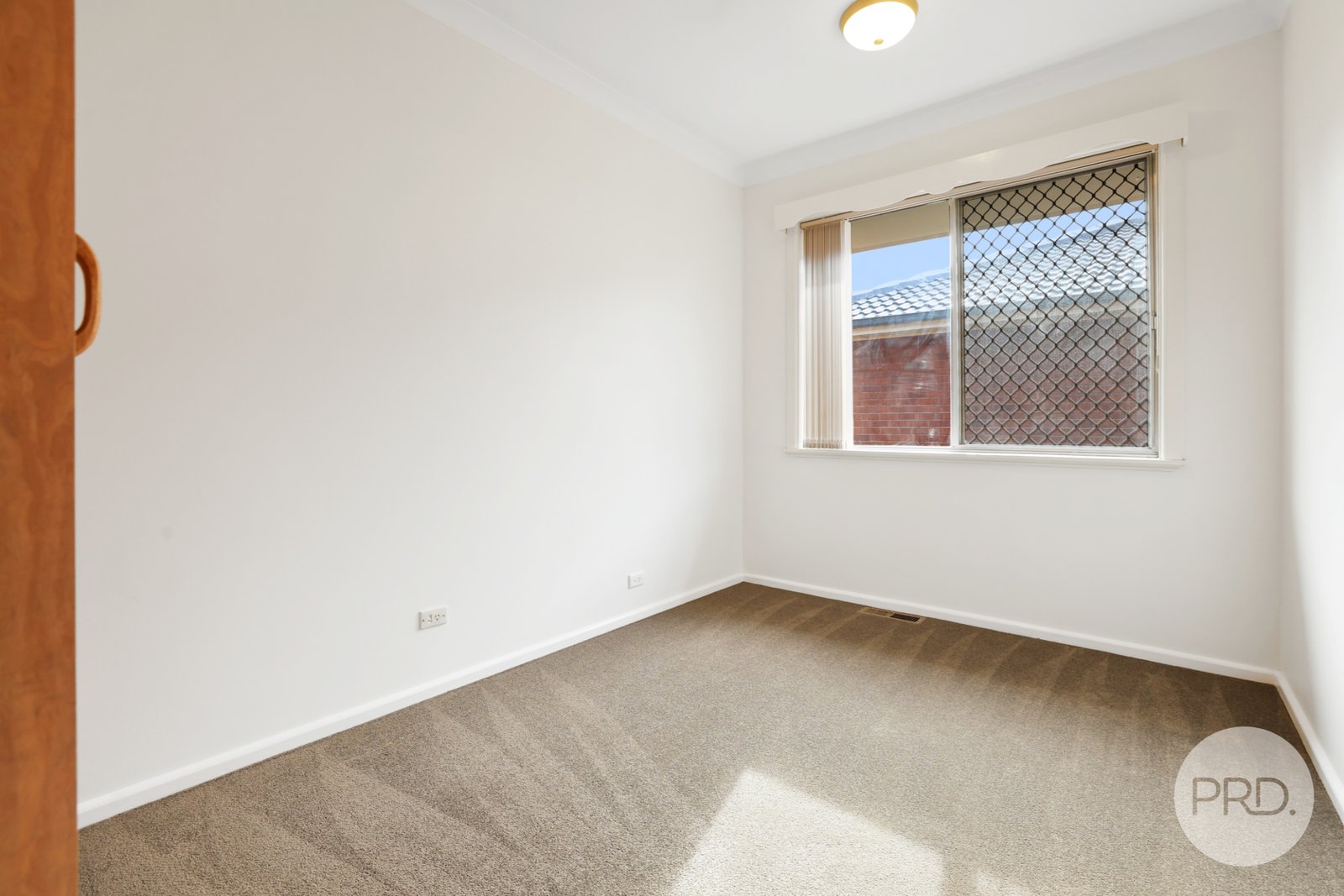 4 Campbell Street TAMWORTH 12