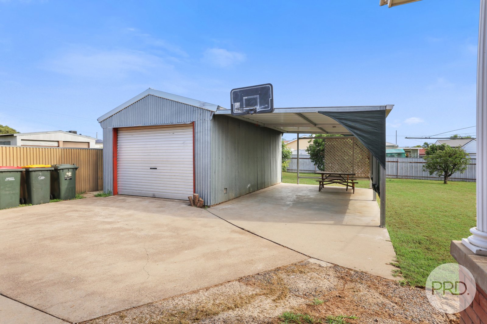 4 Campbell Street TAMWORTH 17