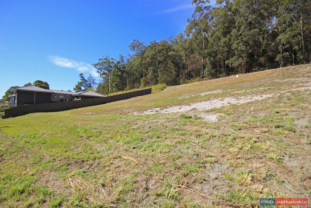 4 Candlebark Court LAKEWOOD 6