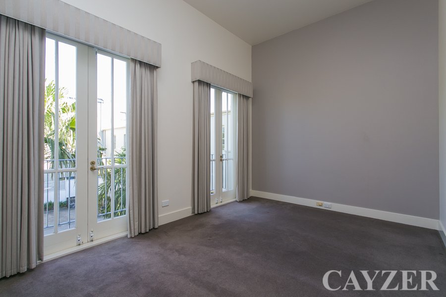 Gallery: 4 Capistrano Place