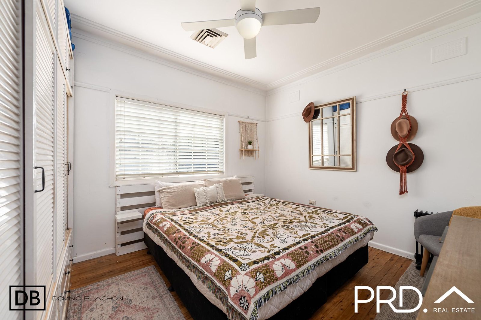 4 Carlowrie Crescent EAST HILLS 5