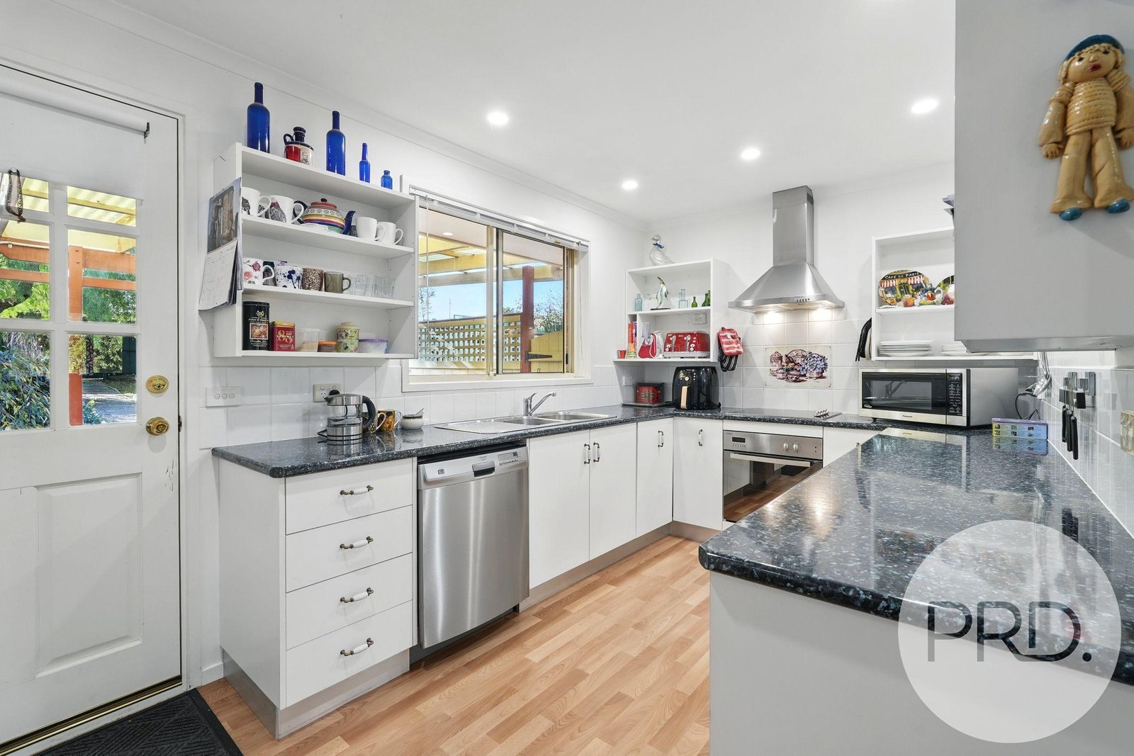 4 Carlton River Esplanade CARLTON RIVER 14