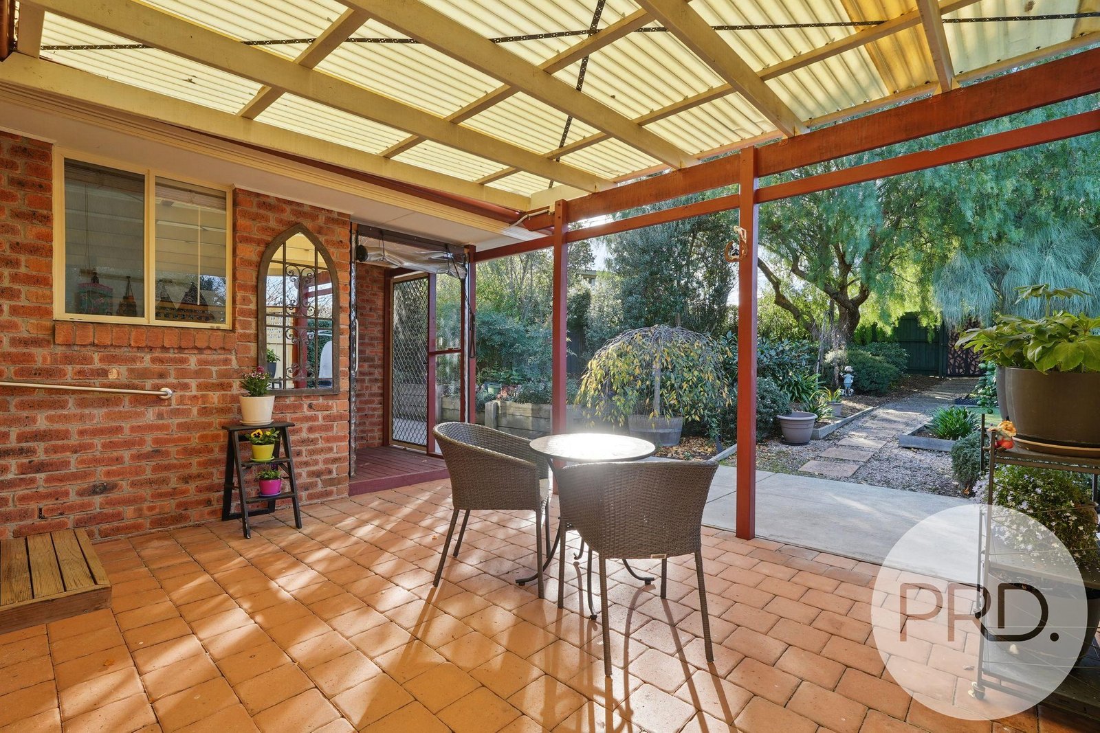 4 Carlton River Esplanade CARLTON RIVER 24