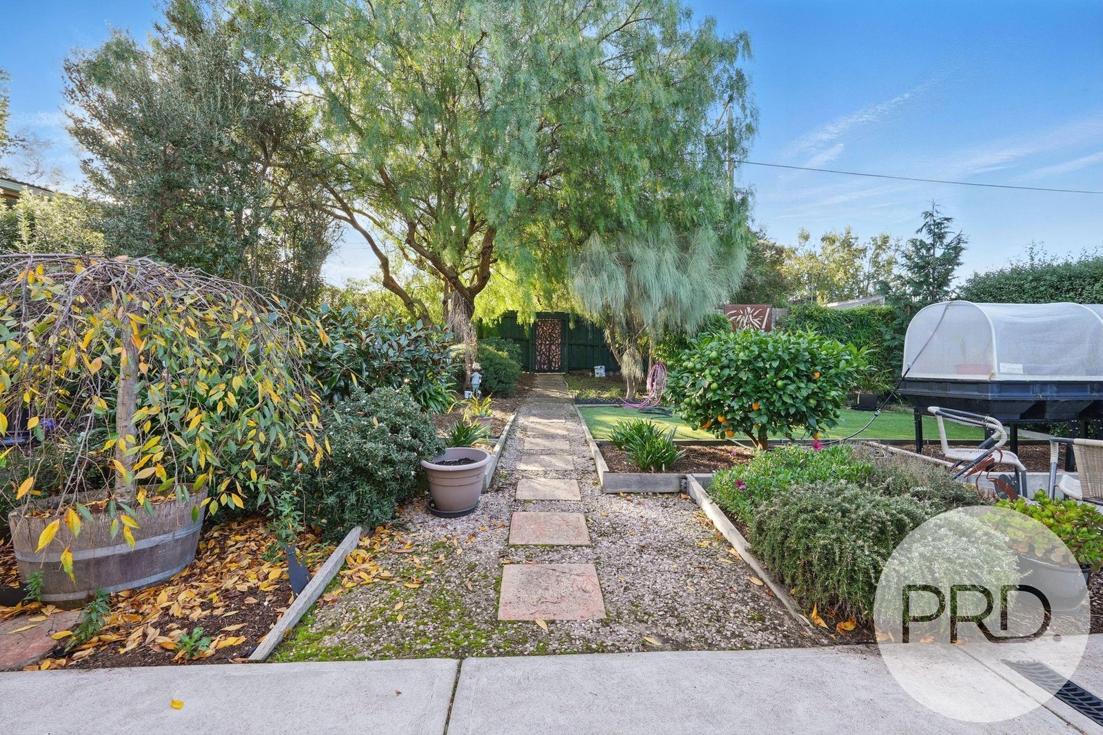 4 Carlton River Esplanade CARLTON RIVER 30