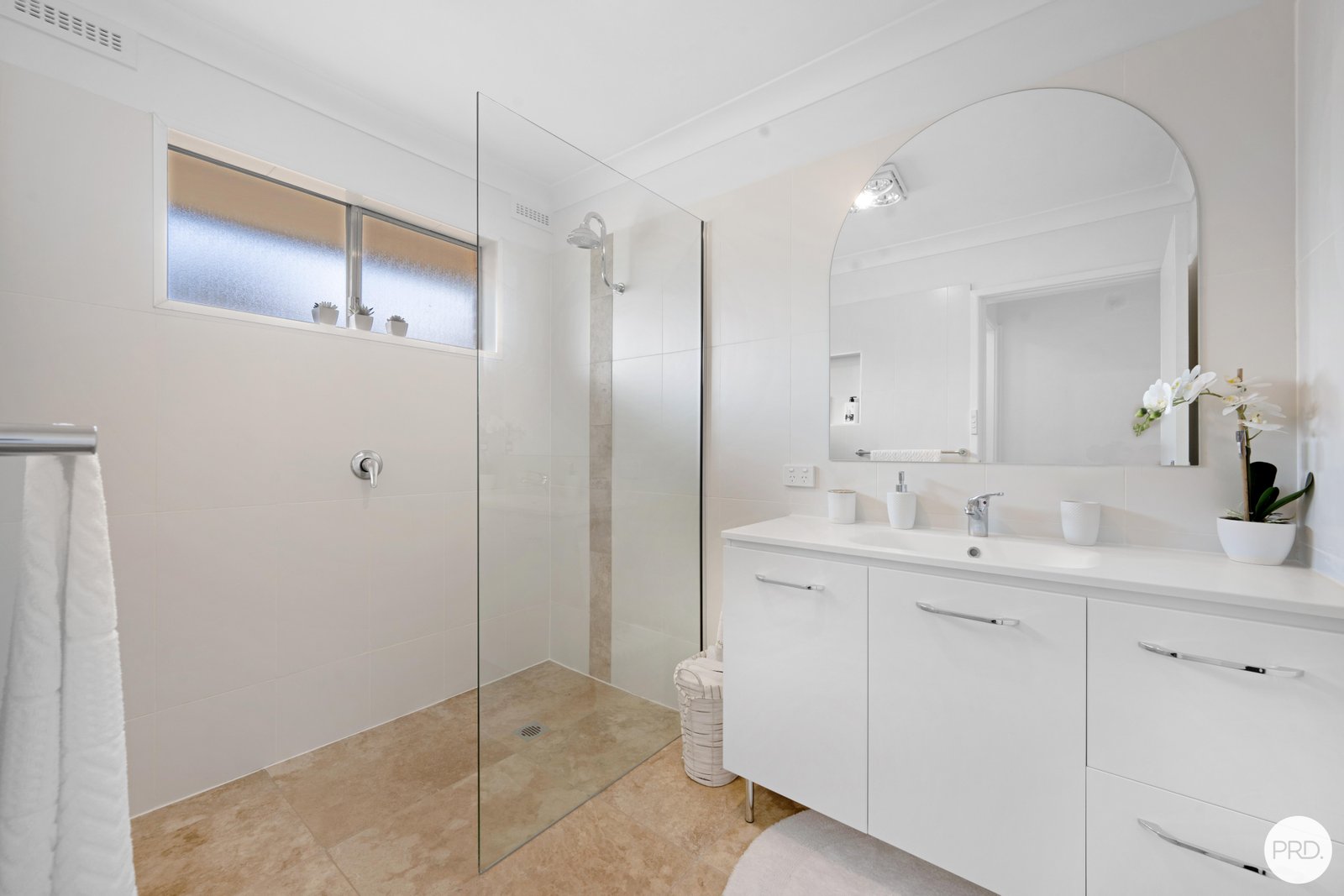 4 Carmichael Avenue TAMWORTH 4