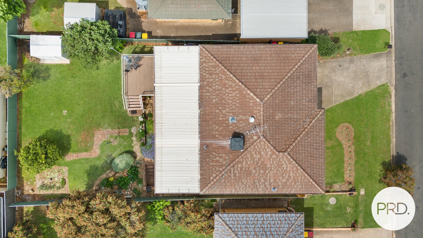 4 Carmichael Avenue TAMWORTH 16