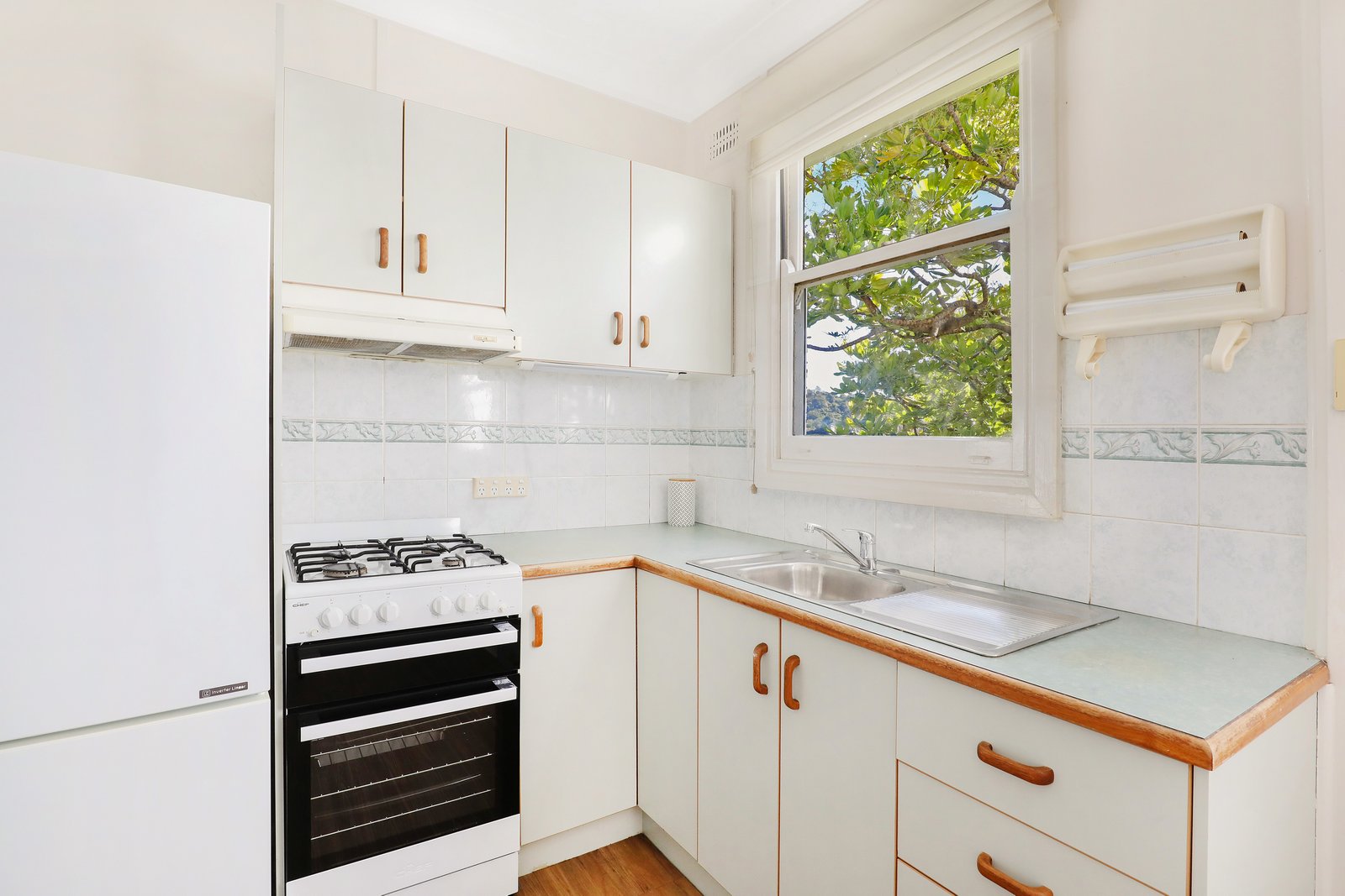 4 Carnarvon Street BERKELEY 3
