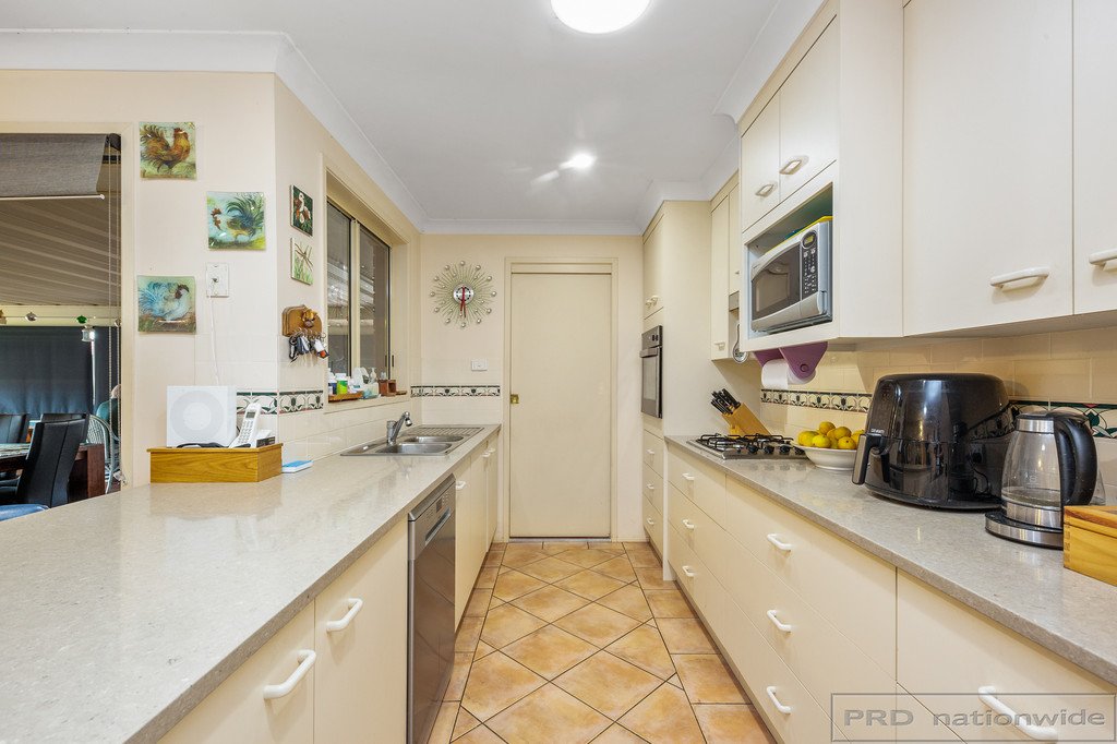 4 Carroll Avenue RUTHERFORD 6