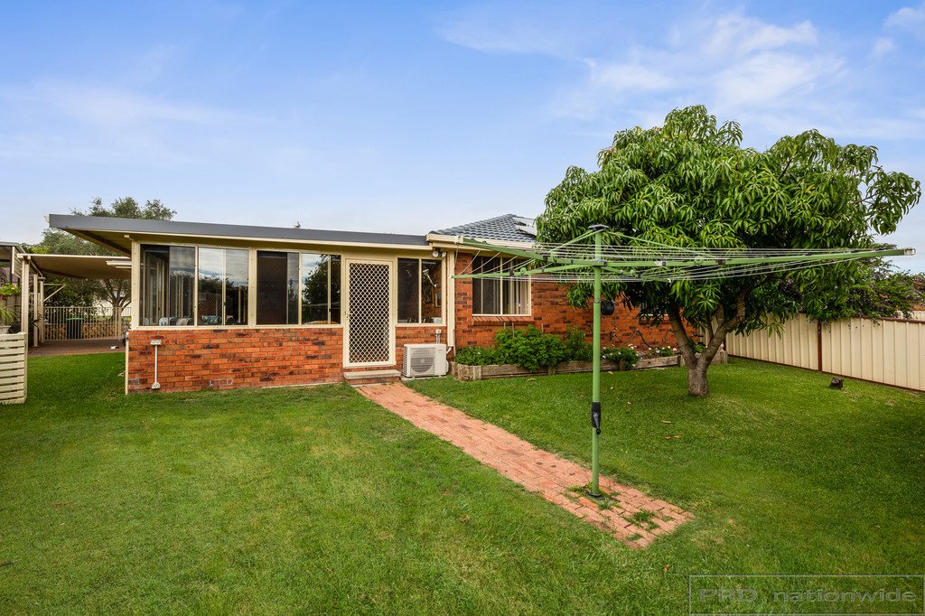 4 Carroll Avenue RUTHERFORD 17