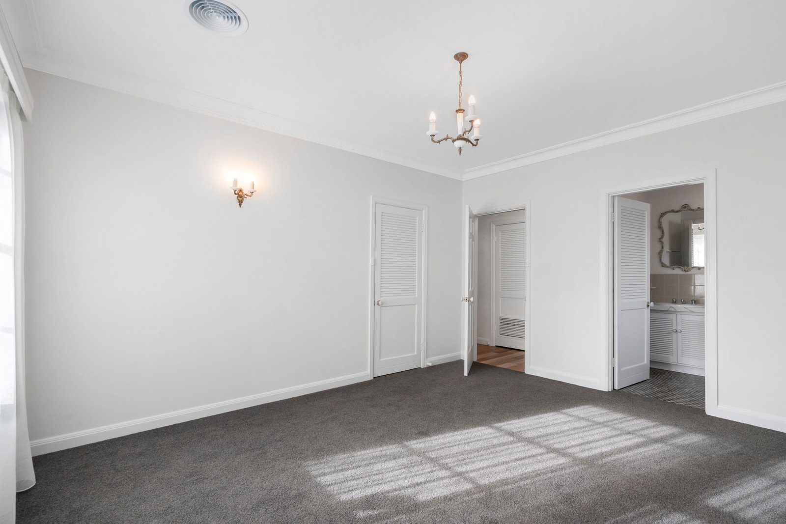 Real Estate and Property in 4 Carronshore Close, Balwyn, VIC