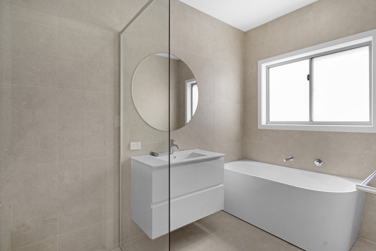 4 Carwell Drive Burleigh Waters 9