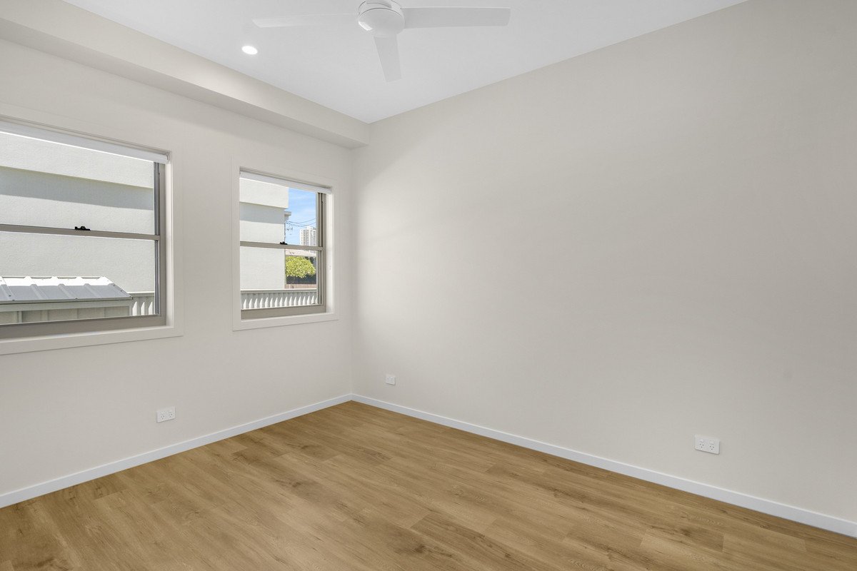 4 Carwell Drive Burleigh Waters 10