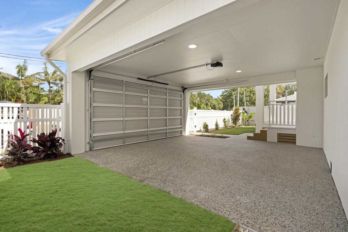 4 Carwell Drive Burleigh Waters 13