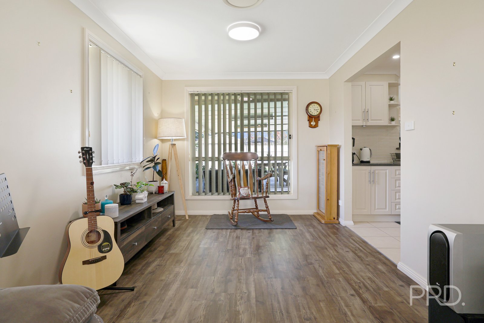 4 Cassia Place TAMWORTH 6