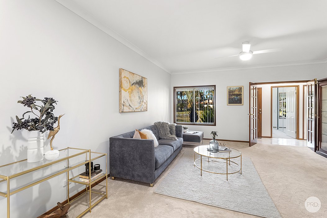 4 Casuarina Close ONE MILE 19